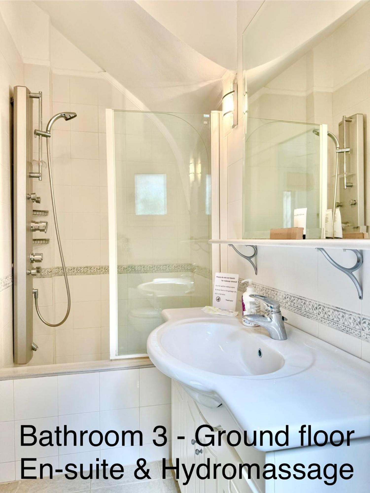 Villasonboard Dock Villa 3 Bed, 3 Bath, Canal, Greek Venice Porto Hydra Plépi Buitenkant foto